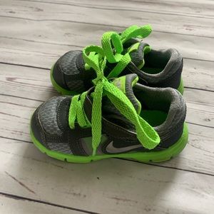 Toddler Nike shoes